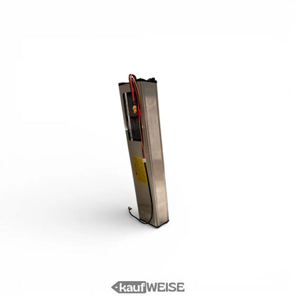 Silbernes rechteckiges Li-Ion-Akku für Xiaomi Mi Scooter Pro 2 mit rot-schwarzer Verkabelung